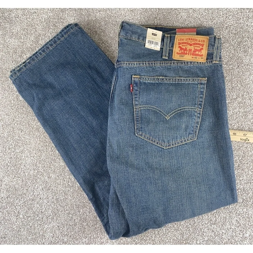 Levi Strauss 559 Relaxed Fit Straight Leg Jeans Men 42x30 Medium Wash Distressed